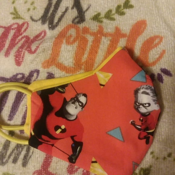 Handmade Face Mask - Picture 4 of 4